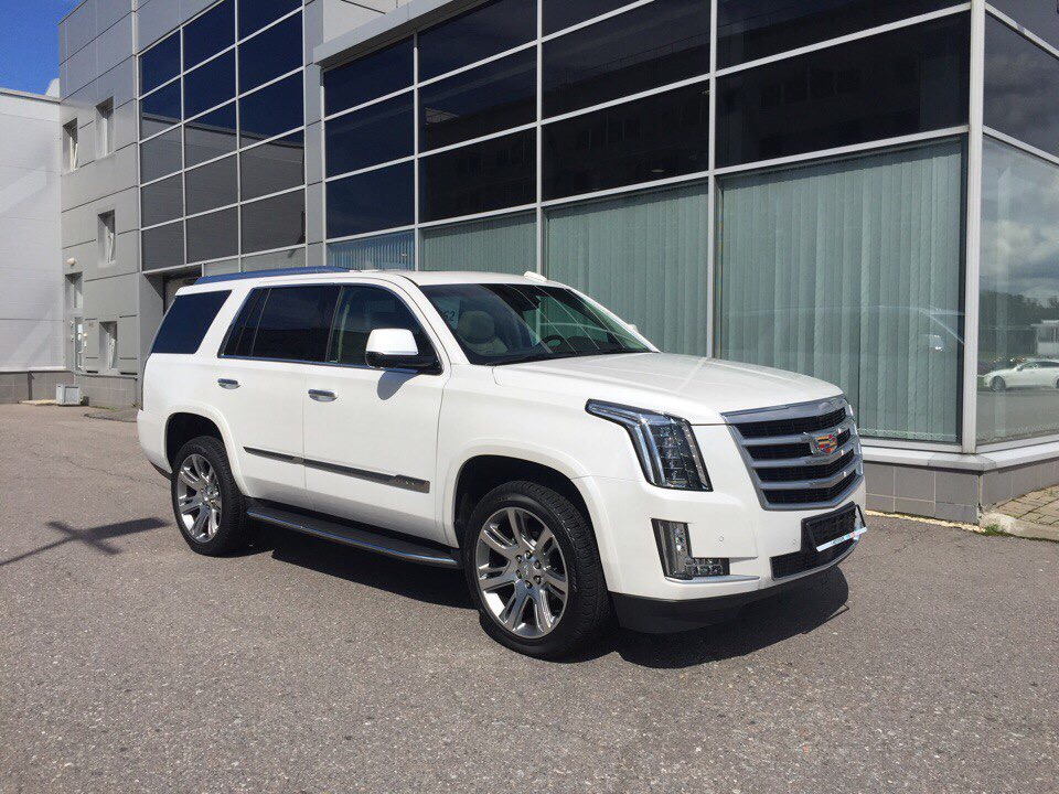 Cadillac Escalade — кадр 5 из 17