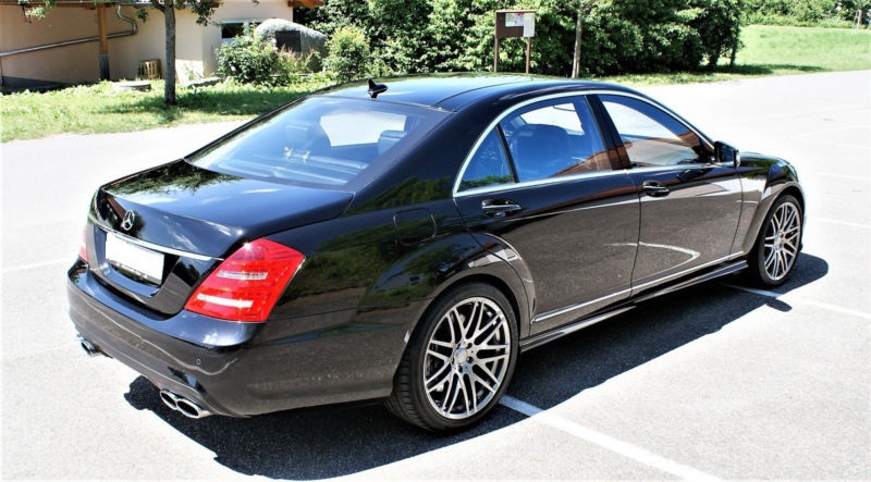 Mercedes S-221