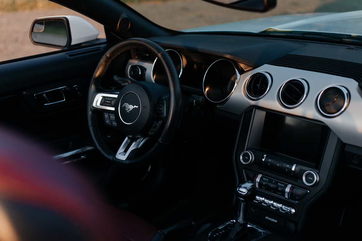 Ford Mustang — кадр 3 из 9