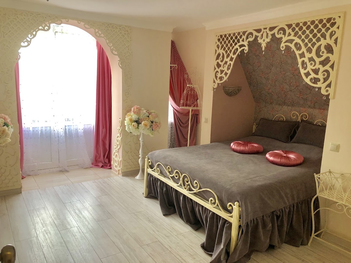 Вячеслав и Мария (Anstar House)