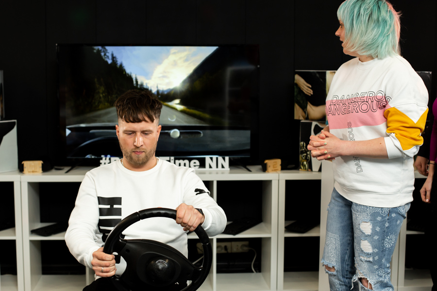 Шоу-Игра  в Party Time NN