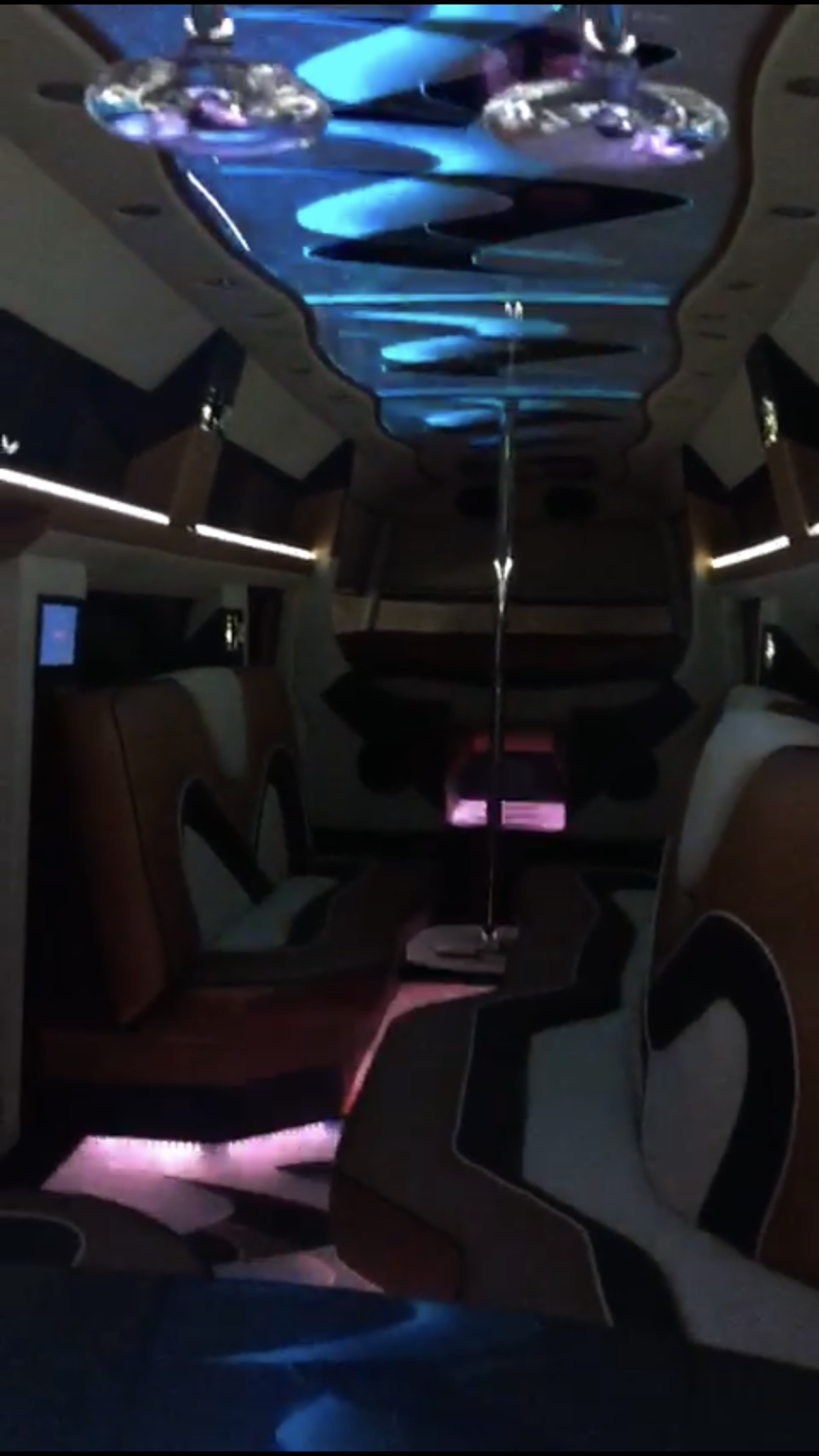 Hummer H2 MEGA