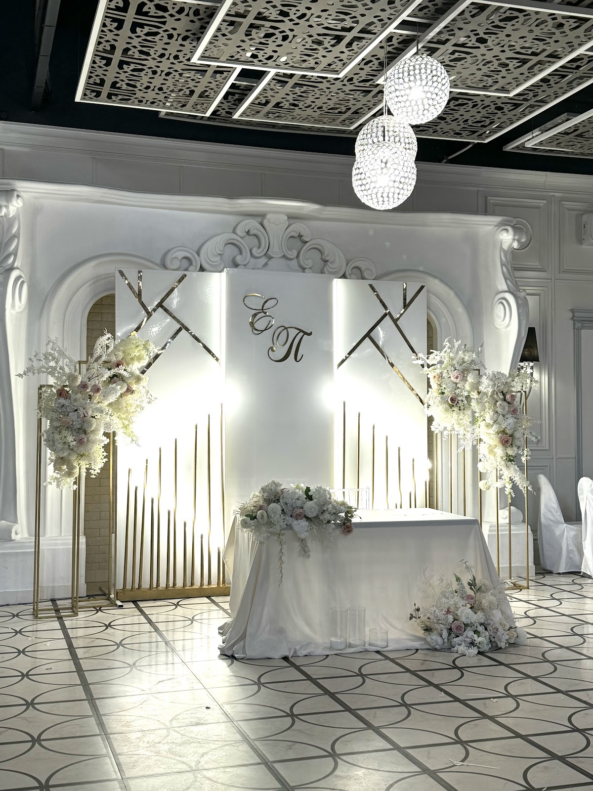 ULTRAMARINE DECOR