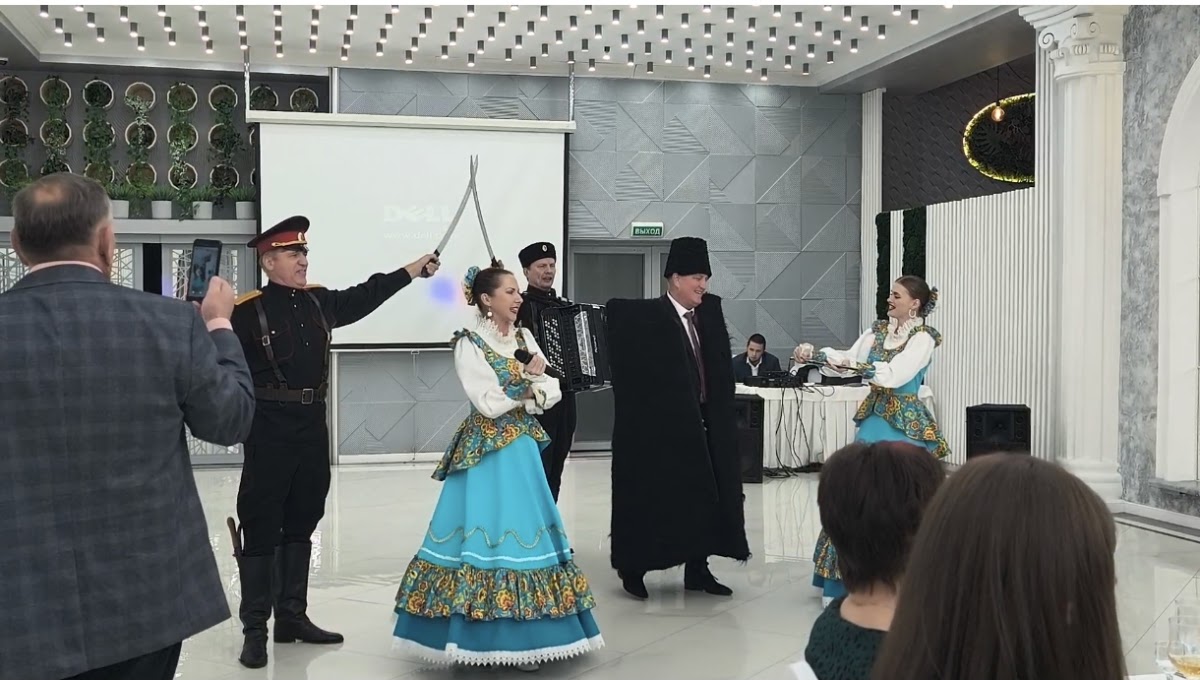 С КАЗАЧЬИМ ДУХОМ