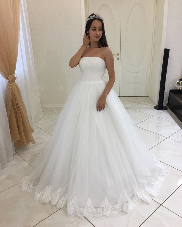 Свадебное платье — кадр 3 из 3