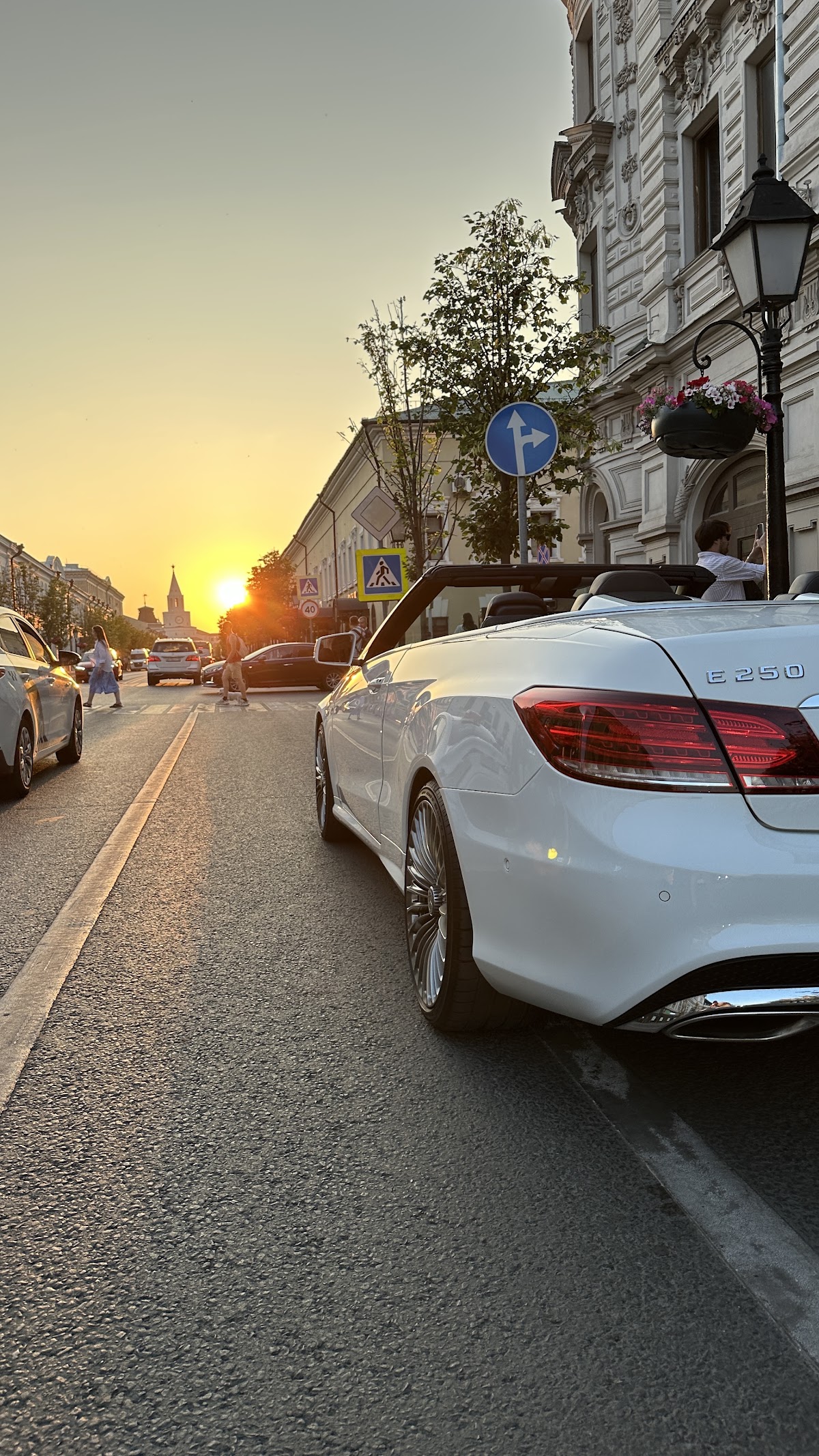 Mercedes Benz E250 кабриолет — кадр 4 из 4
