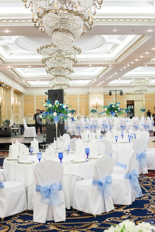 "THE RITZ-CARLTON"