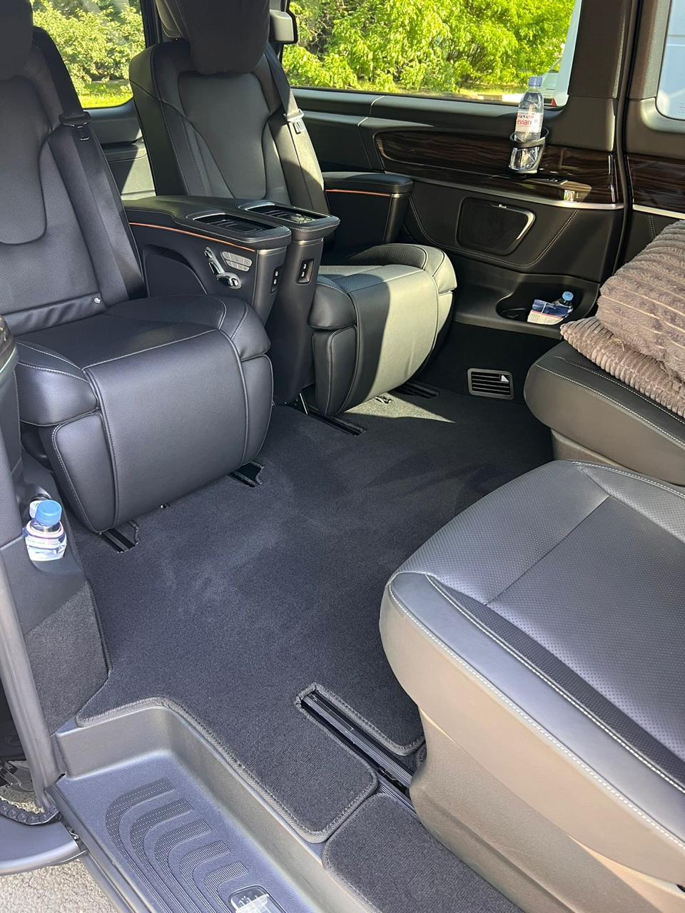 Mercedes V-класс — кадр 4 из 4