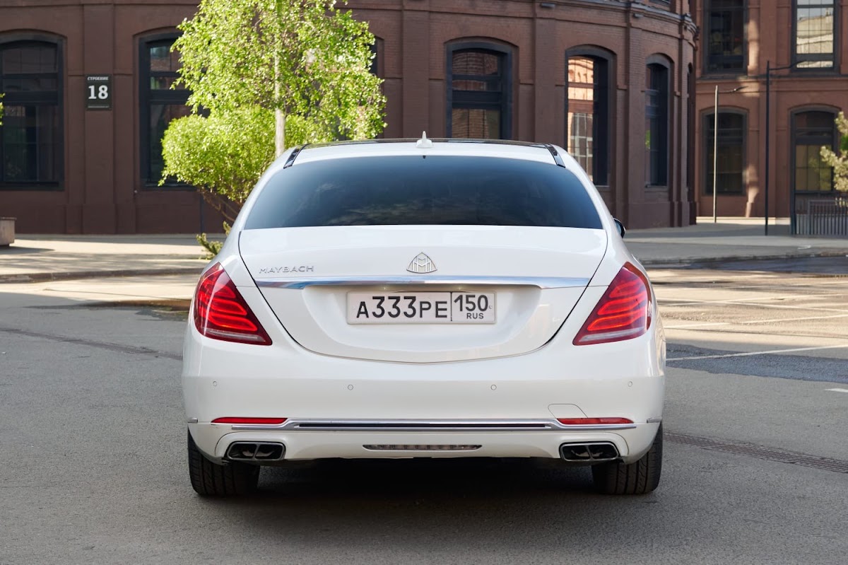 Мерседес Майбах(w222) гос.N 333
