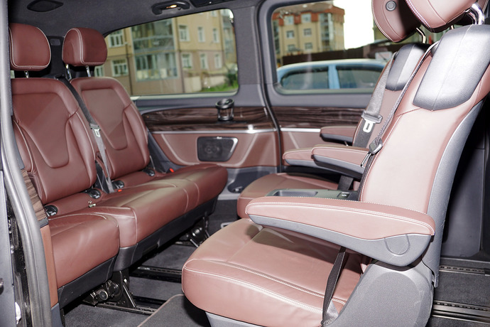 Mercedes V-class