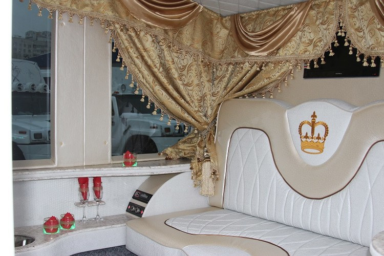 CHRYSLER КАРЕТА RR-STAYLE — кадр 3 из 3