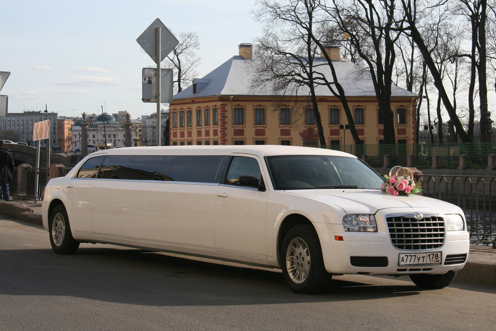 Chrysler С300