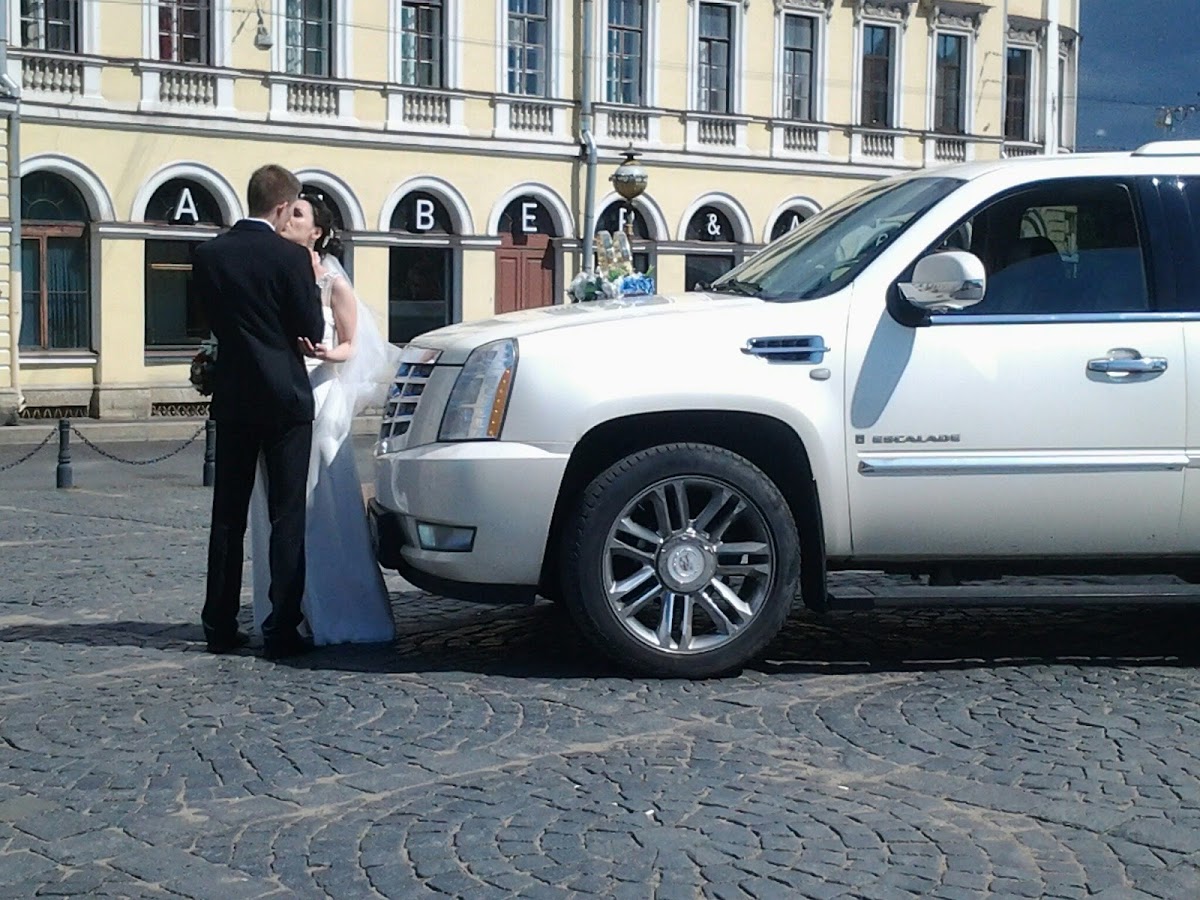 Cadillac Escalade — кадр 4 из 6