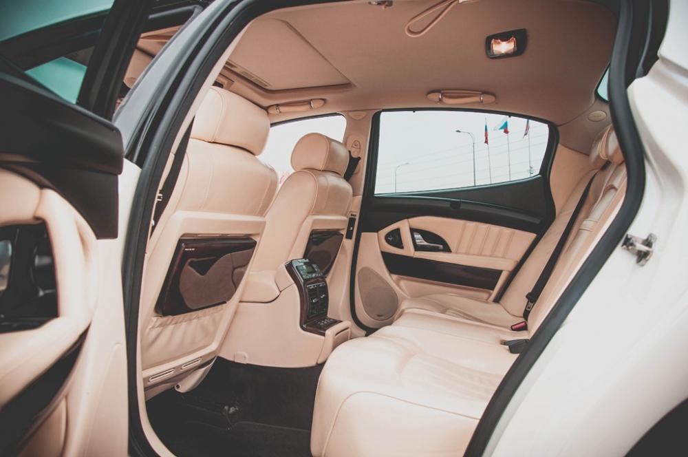Porsche Panamera — кадр 4 из 4