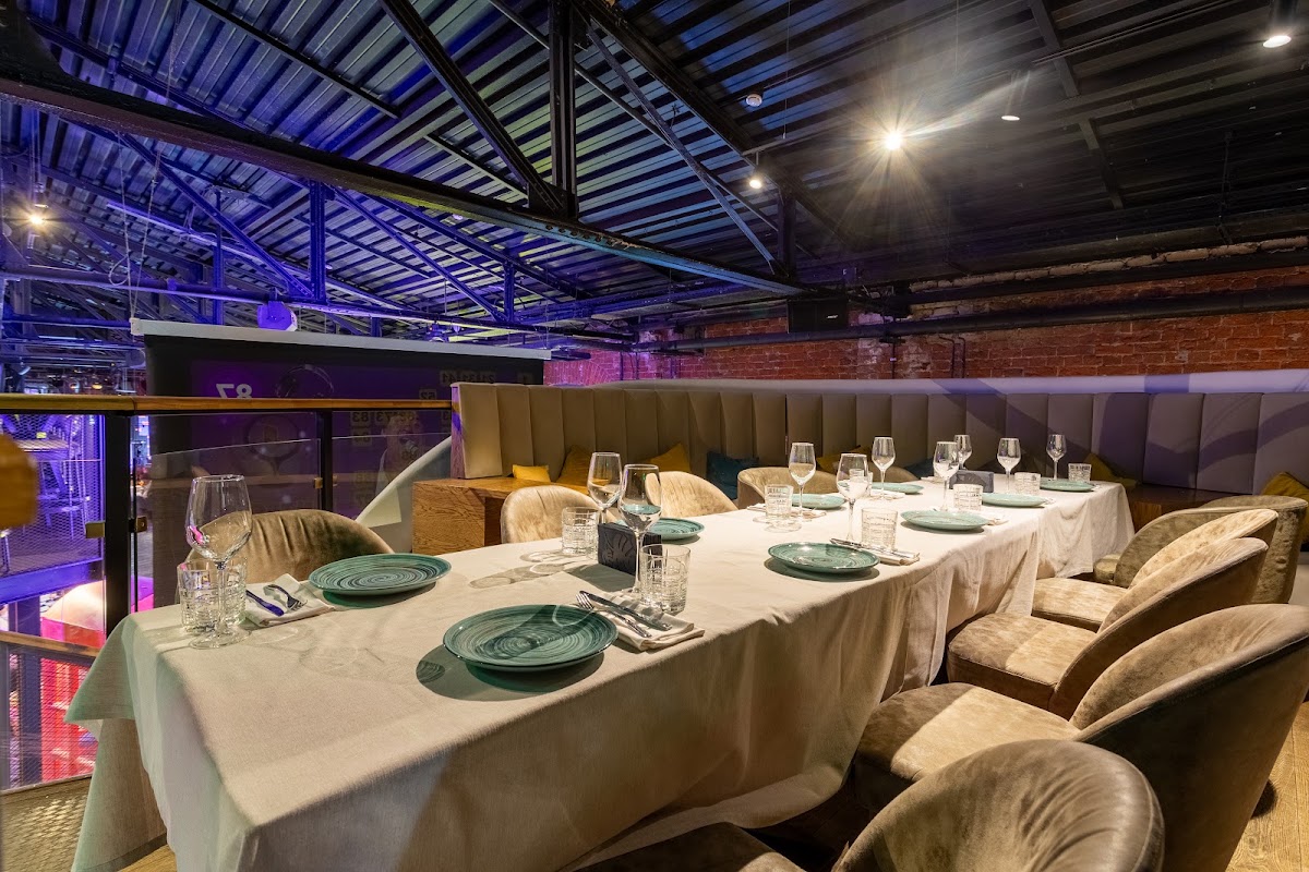 2 этаж, вип зона №1