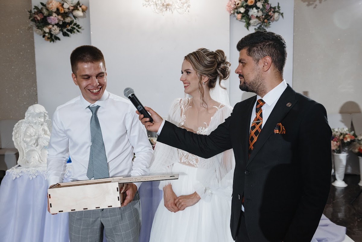 Настя и Антон