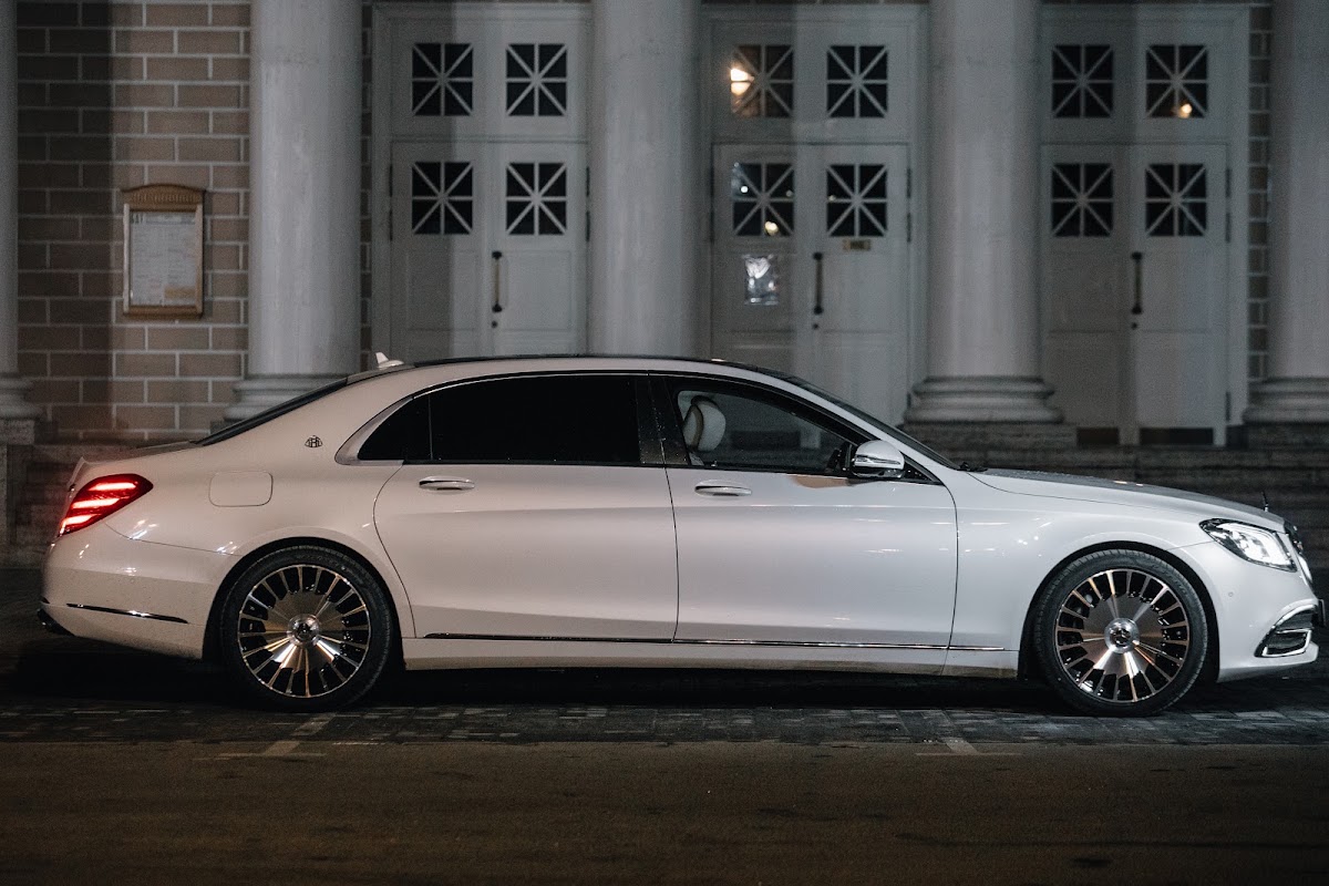 Mercedes Maybach S560 restyle