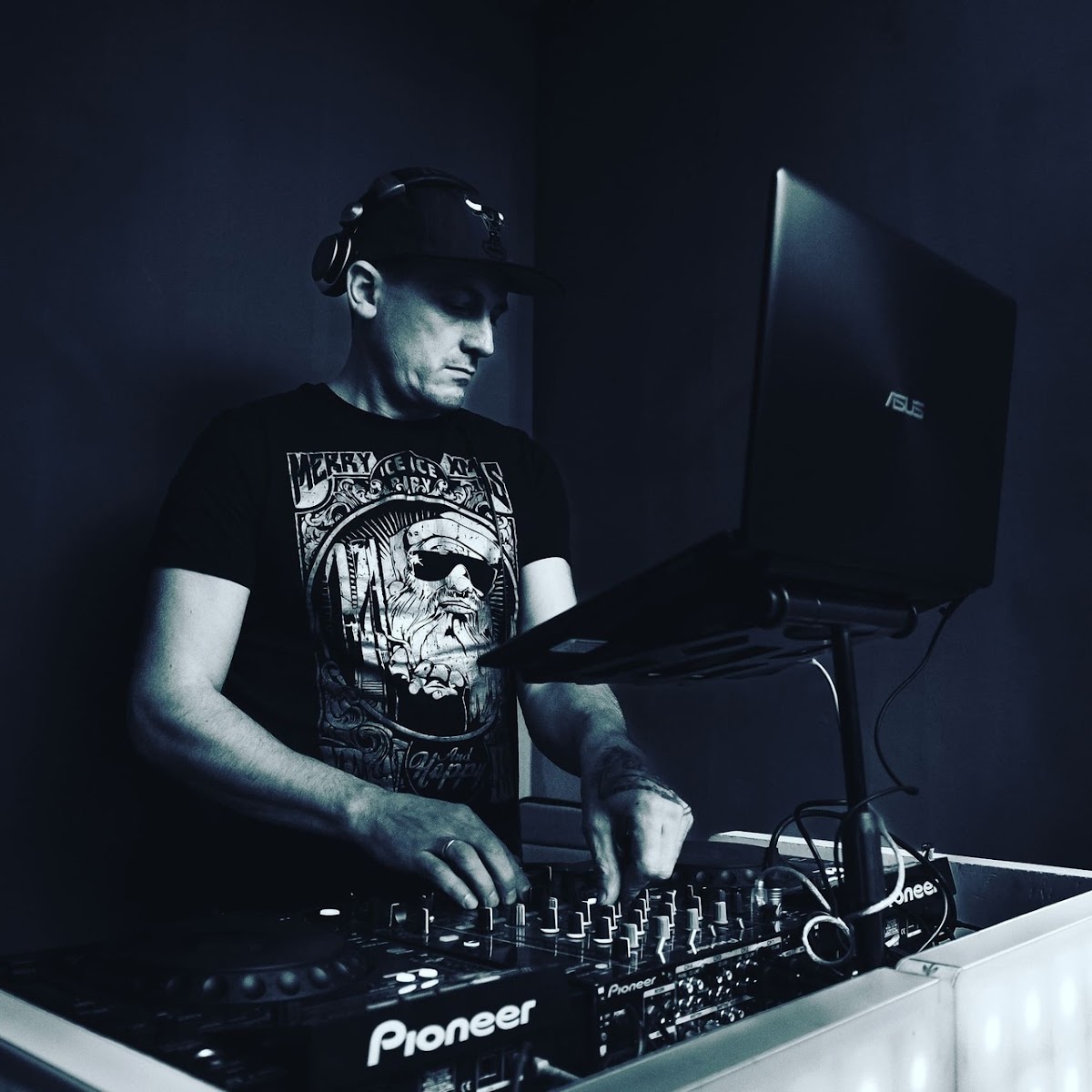 DJ ВИТАЛИЙ LIFE