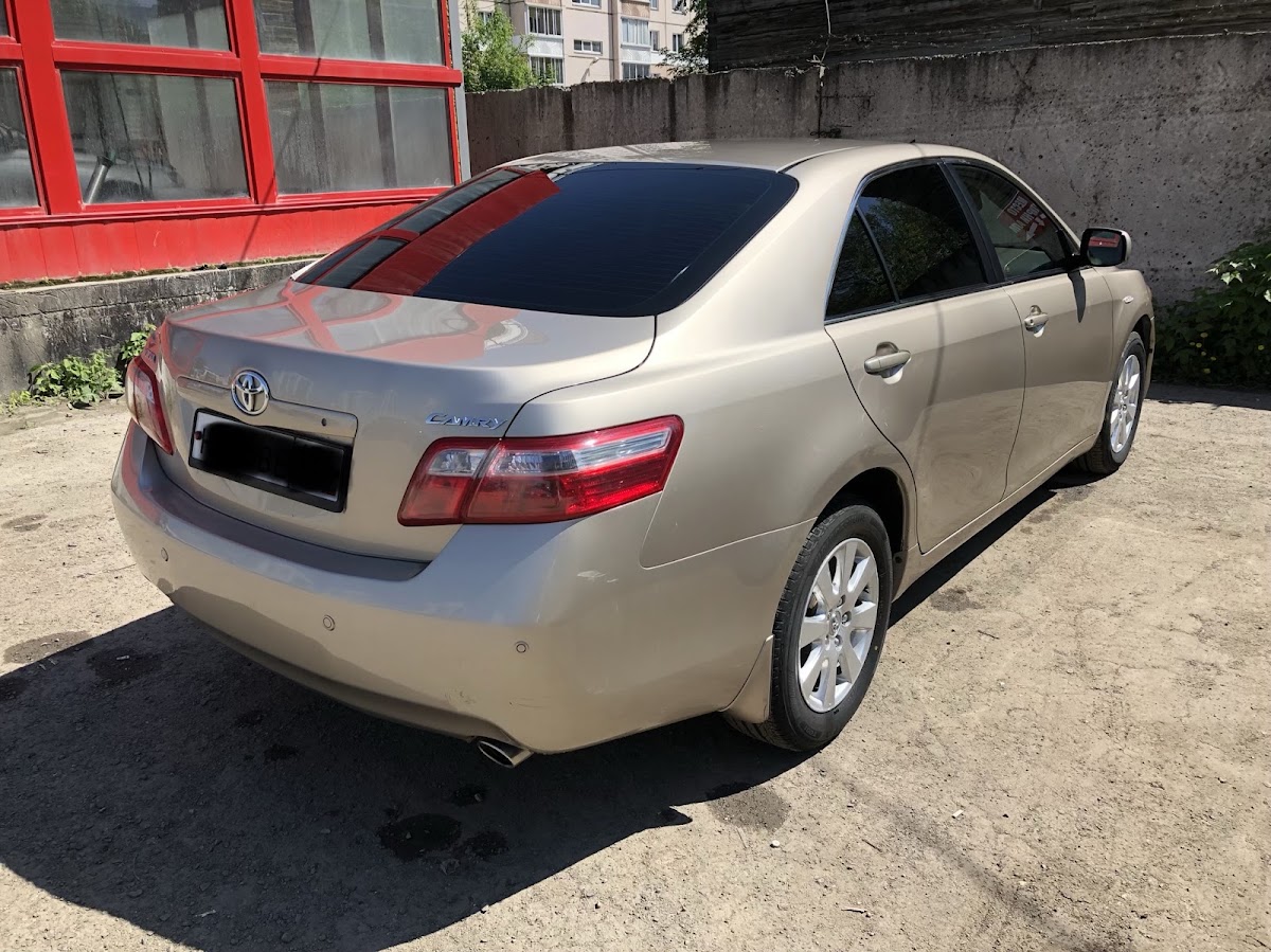 TOYOTA CAMRY