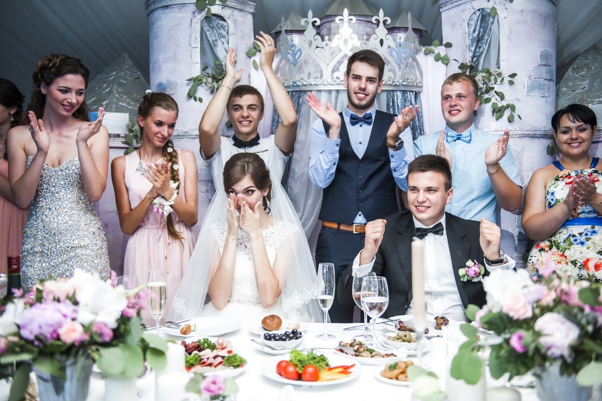 Свадьба - это событие которое должно проходить так, как хотят молодожены, под руководством профессионала.