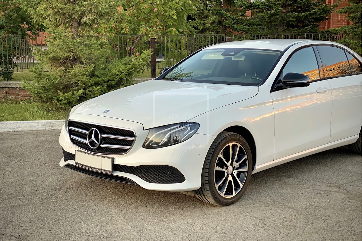 Mercedes-Benz E-213