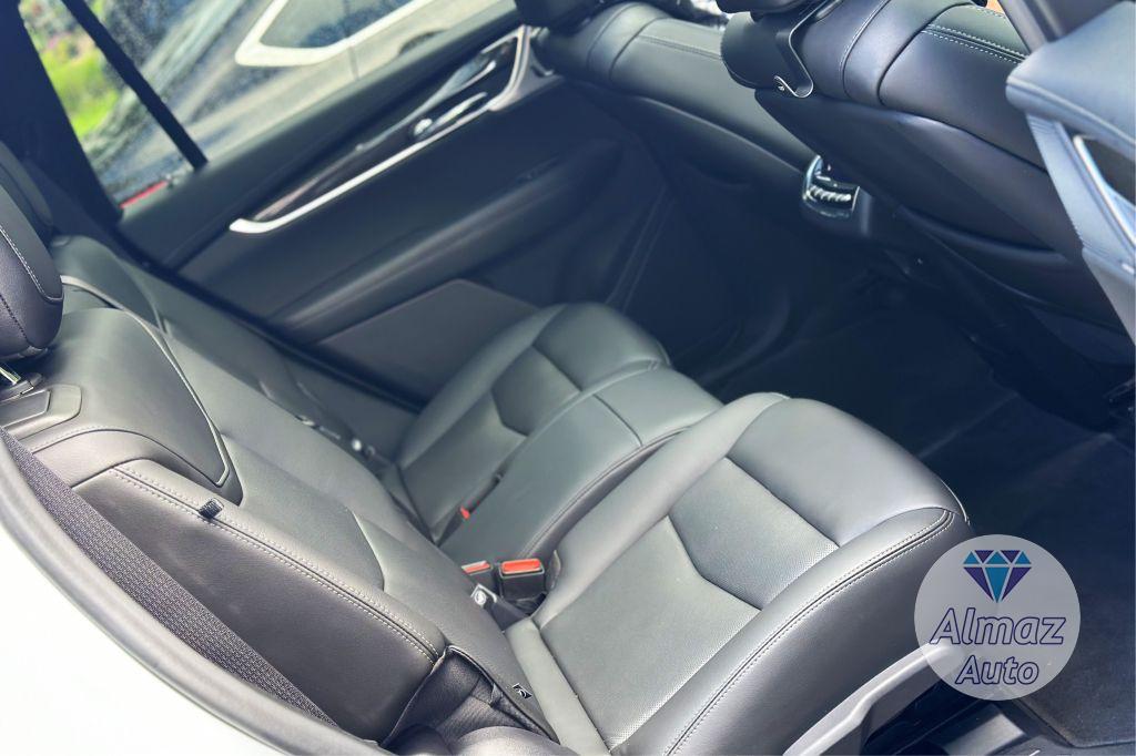 Cadillac XT6