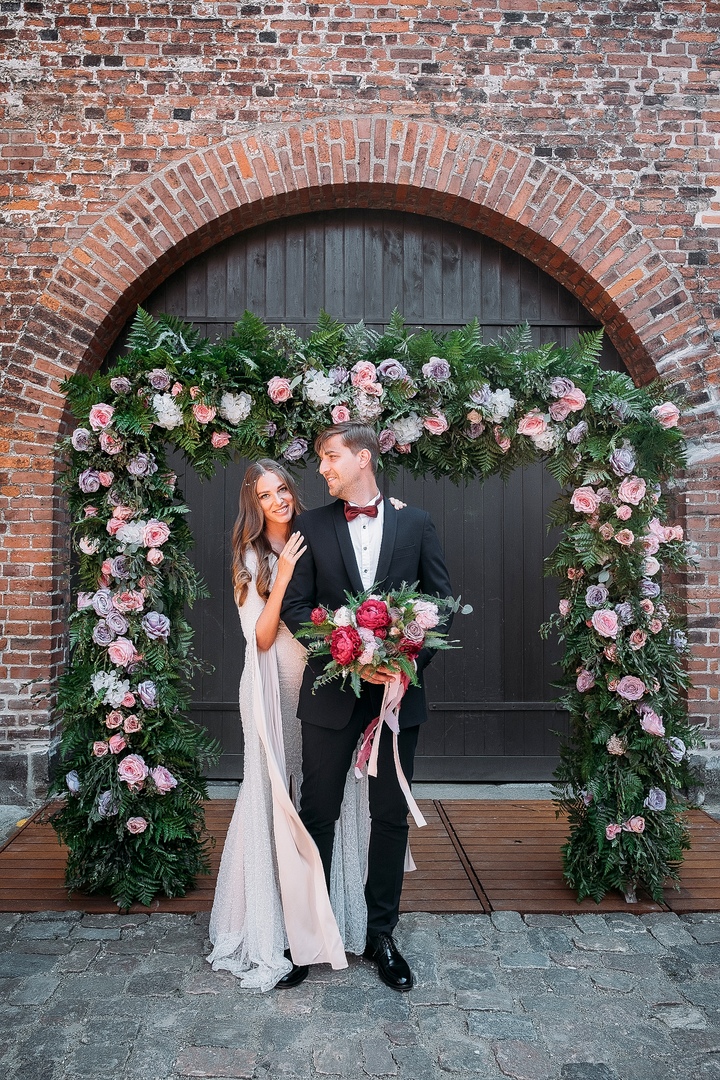 Выездная регистрация свадьбы ЦветникWEDDING