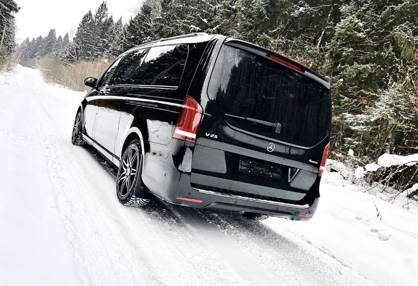 Mercedes-Benz v-class