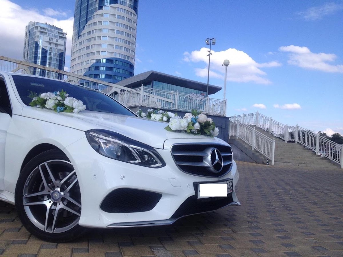 Mercedes W212 restail