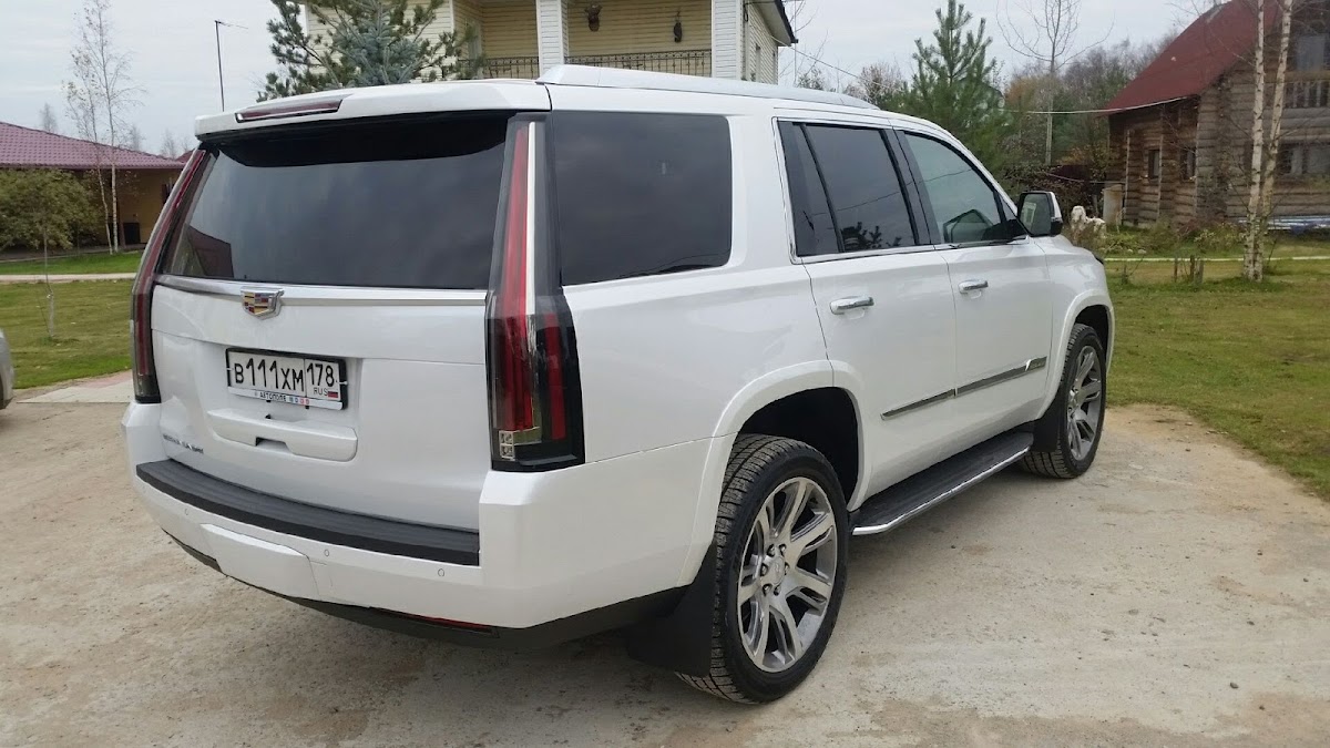 Cadillac Escalade — кадр 3 из 17