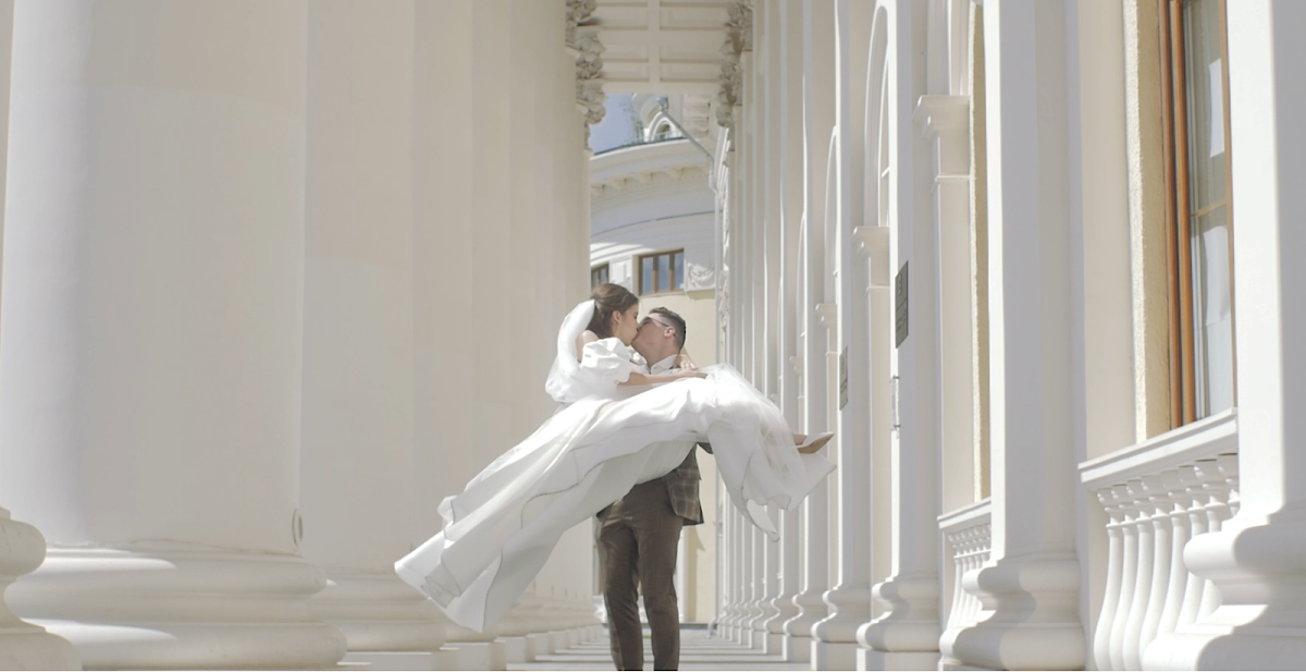 Кадры из клипов
