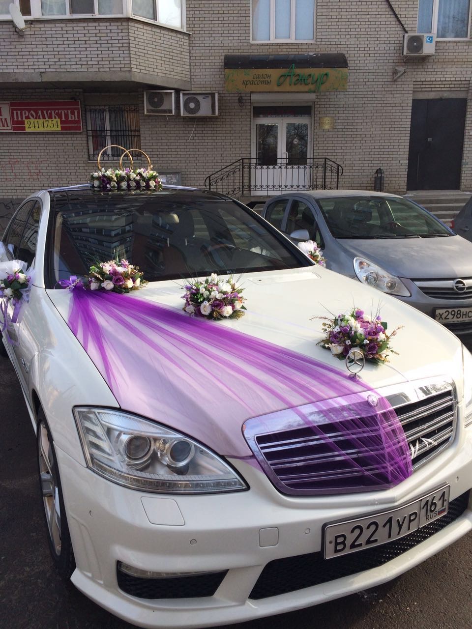 Украшения автомобиля на свадьбу