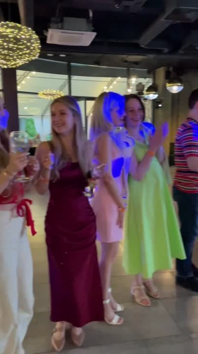 Видео