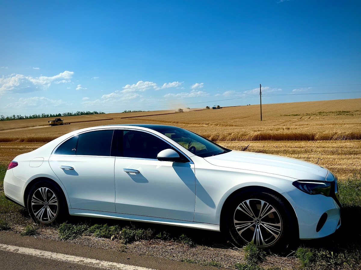 Mercedes-Benz E-Class W214