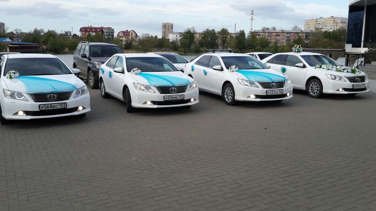 Toyota Camry — кадр 2 из 3
