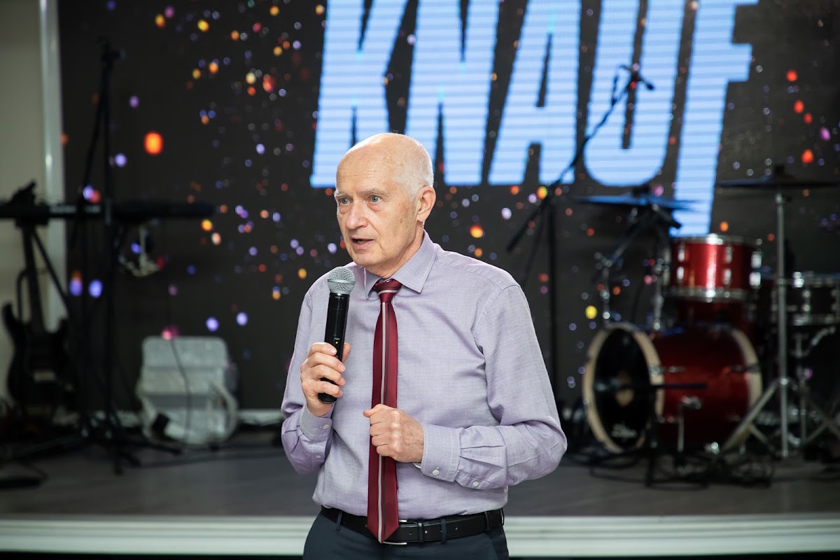 Кадр 158 из 200