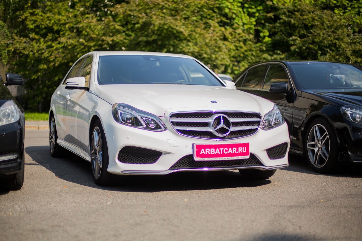 Mercedes E-class (212) белый — кадр 2 из 4