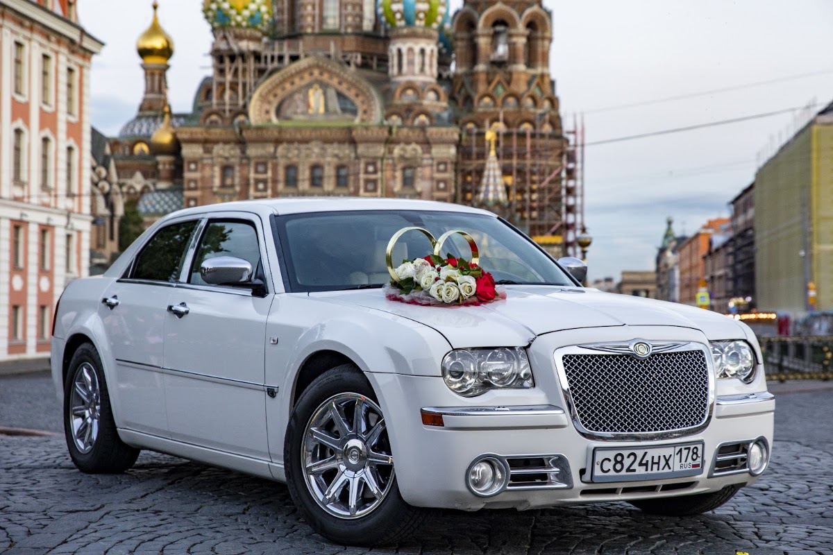 Chrysler 300C — кадр 3 из 15