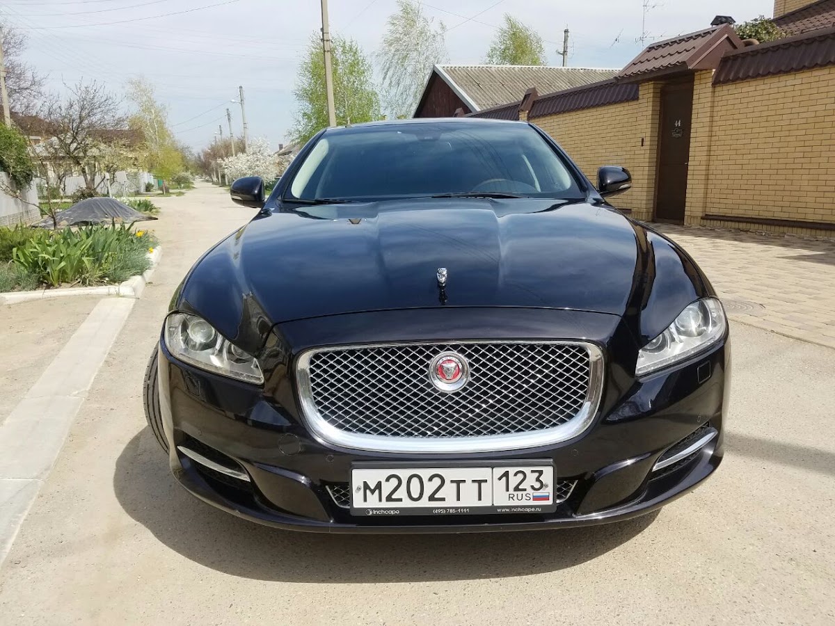 Ягуар XJ — кадр 2 из 12