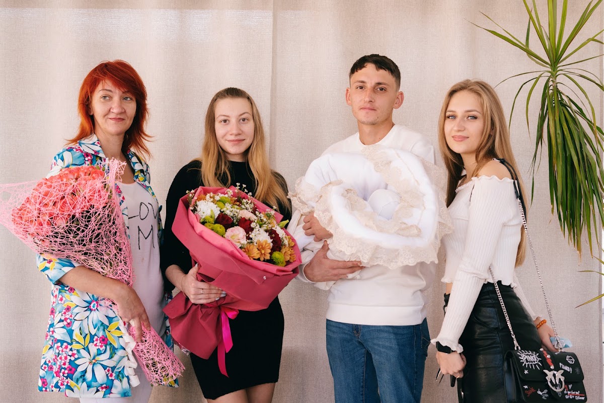 Портфолио: Выписка из роддома