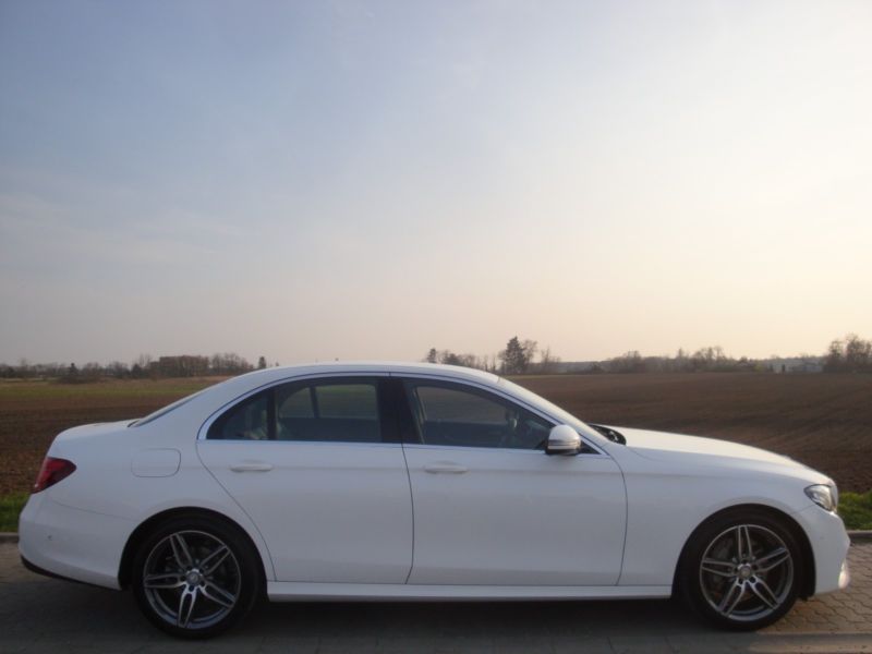Mercedes E-Class — кадр 2 из 5