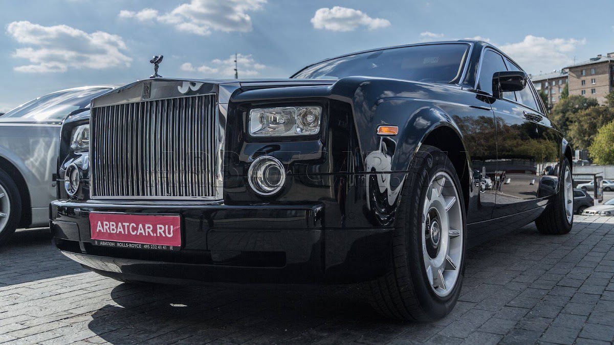 Rolls-Royce Phantom белый с бежевым салоном