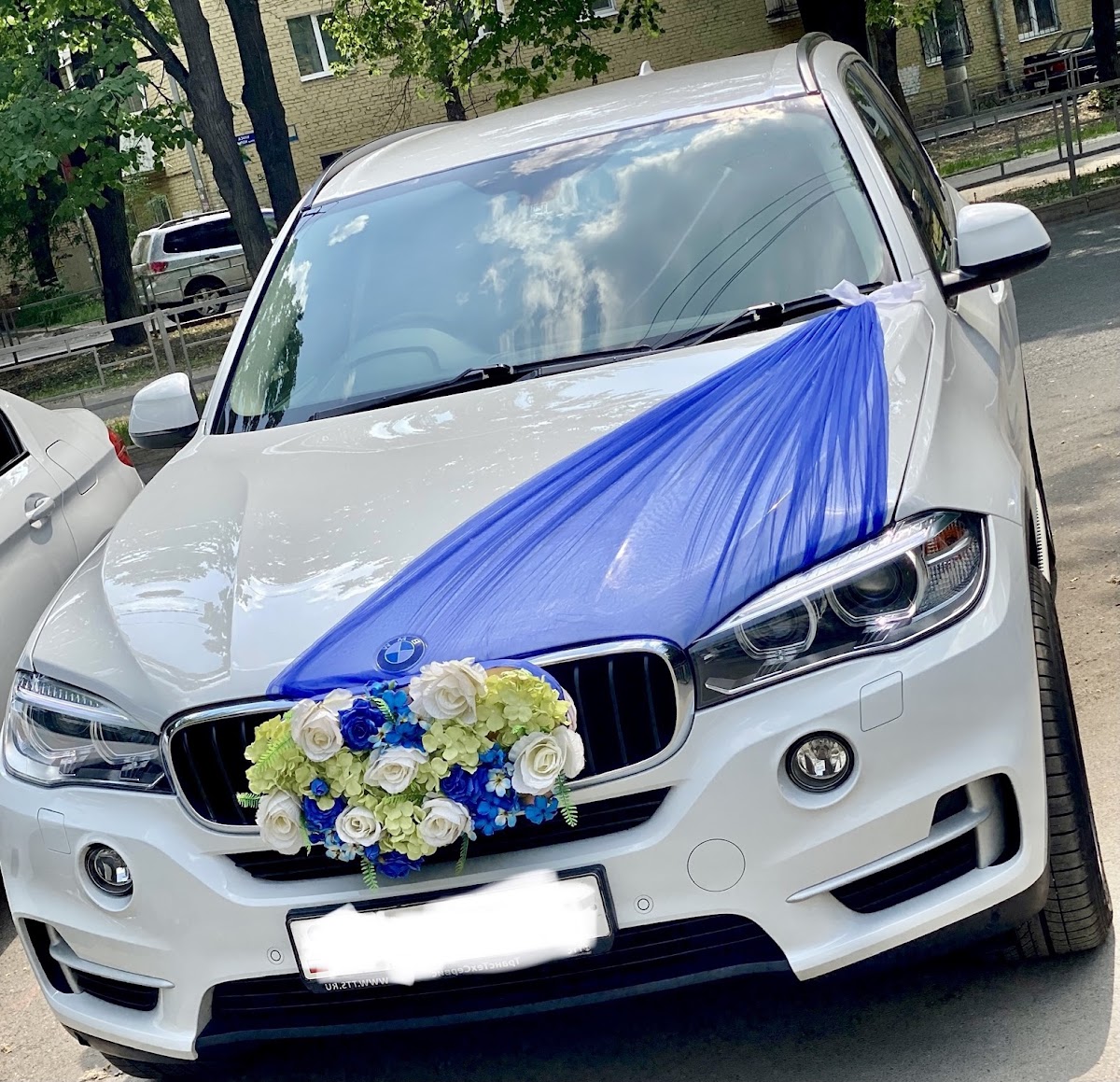 bmw х5m — кадр 4 из 5