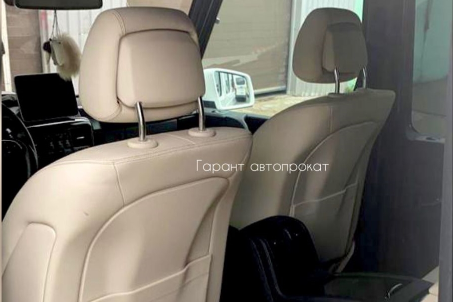 Mercedes Benz G-class