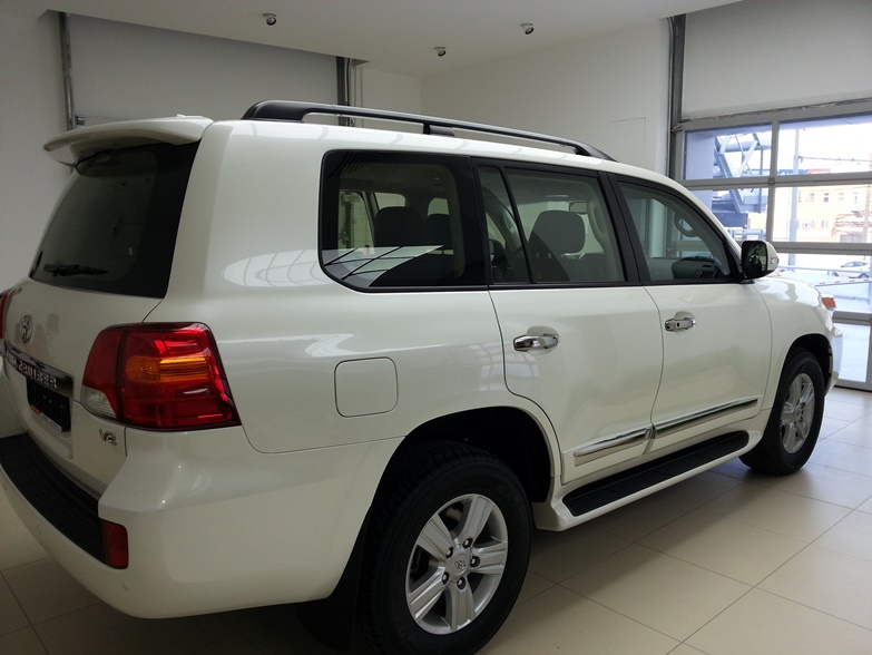 Toyota Land Cruiser 200