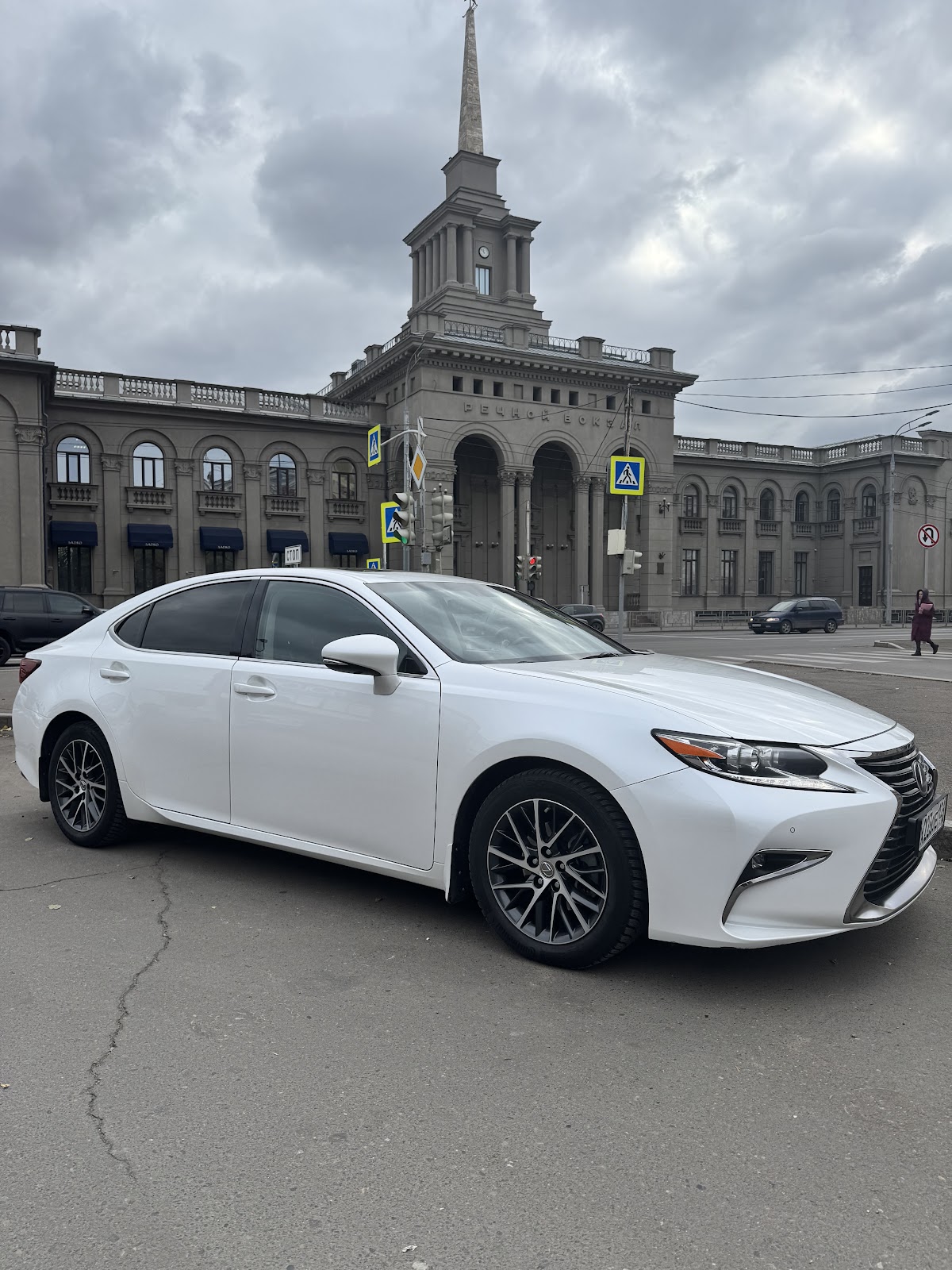 Lexus ES