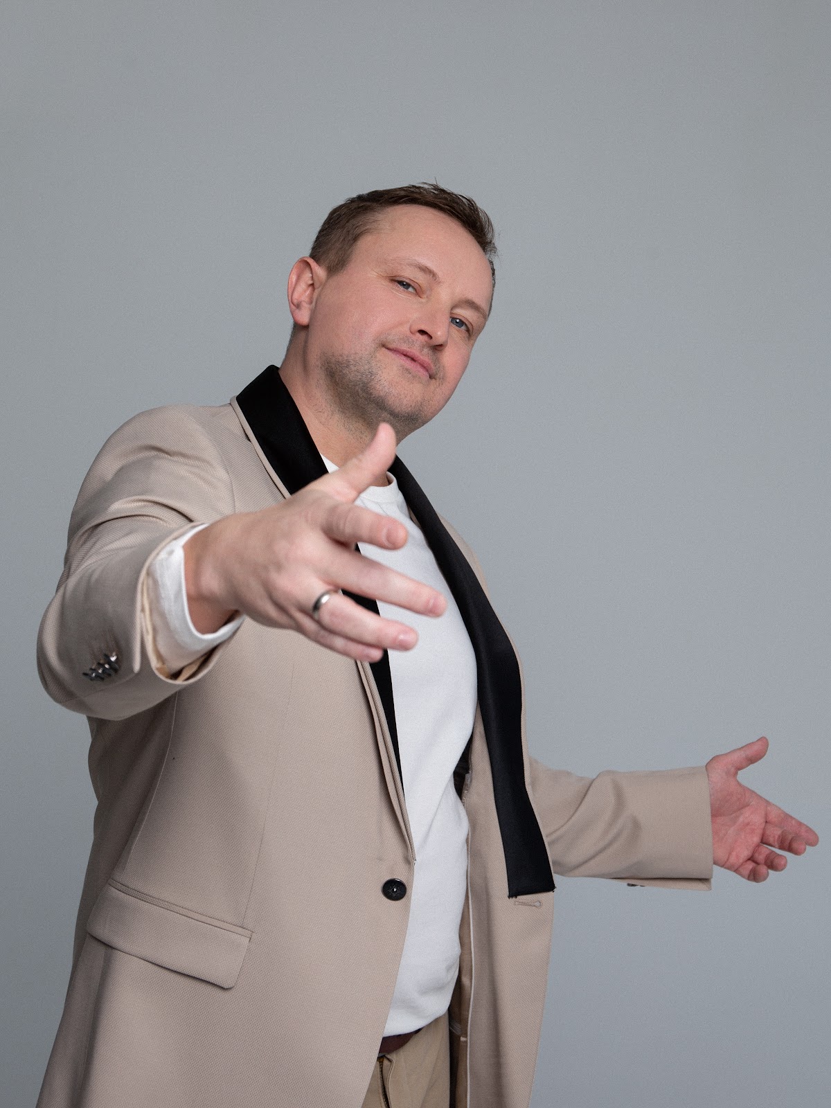 Максим Швед