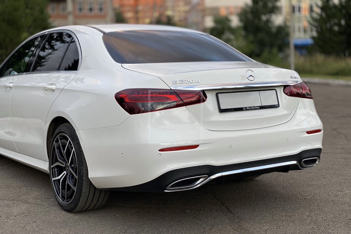 Mercedes-Benz E-Class 2021 год