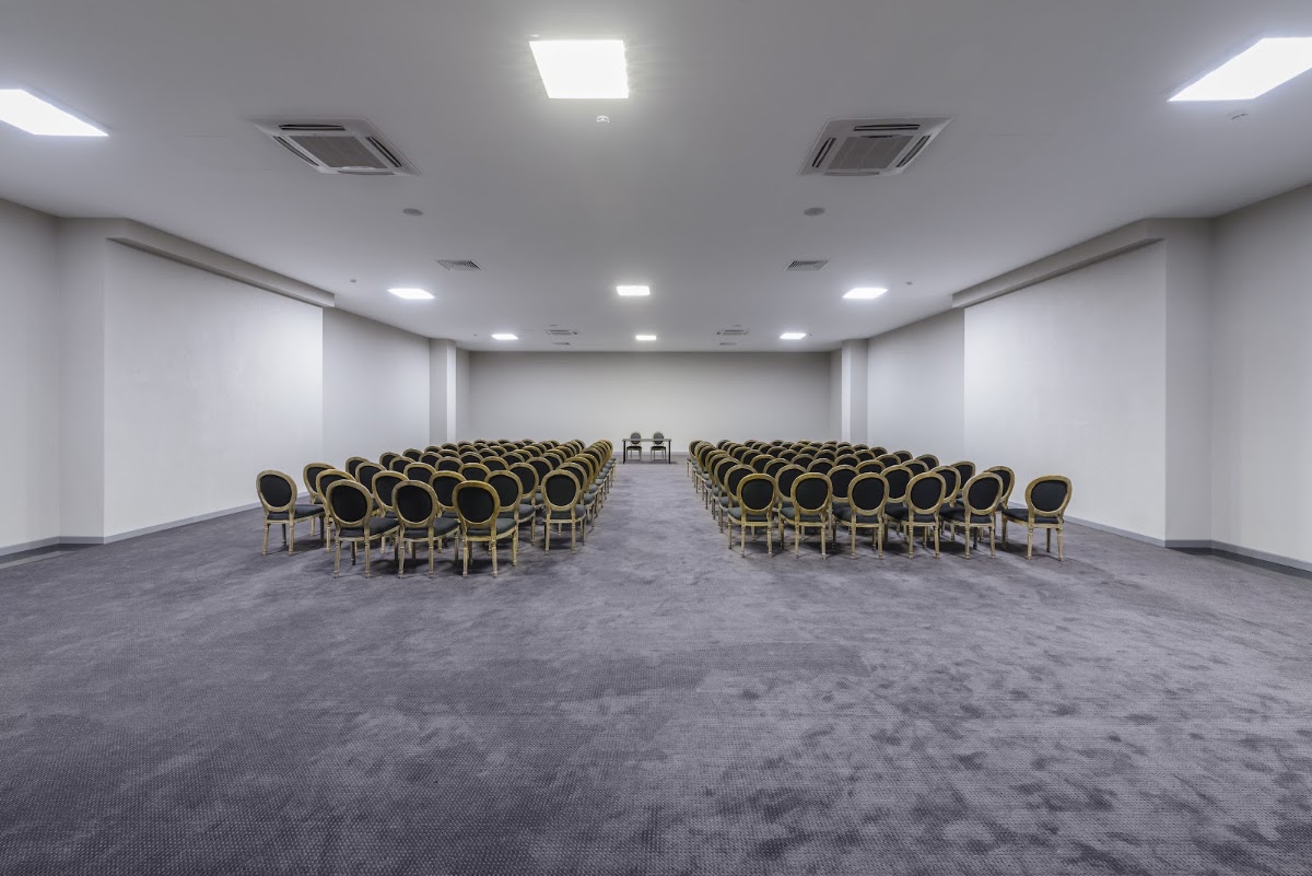 Зал "Grand Hall" — Конференция