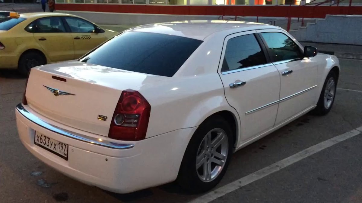 Chrysler 300 S